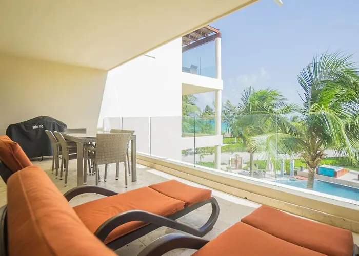 Apartahotel The Elements Oceanfront & Beachside 4*
