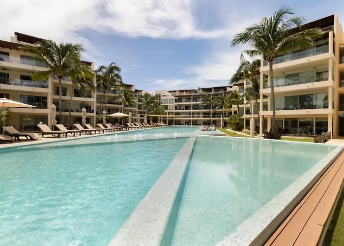 The Elements Oceanfront & Beachside Apartahotel Playa del Carmen