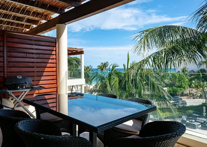 Aparthotel The Elements Oceanfront & Beachside 4*
