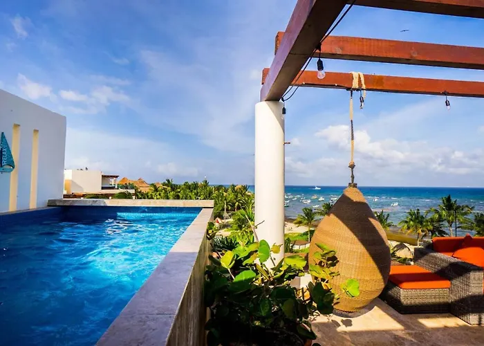 Apartahotel The Elements Oceanfront & Beachside Playa del Carmen