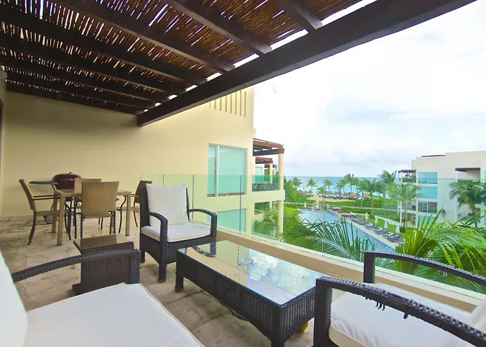 Apartahotel The Elements Oceanfront & Beachside Playa del Carmen
