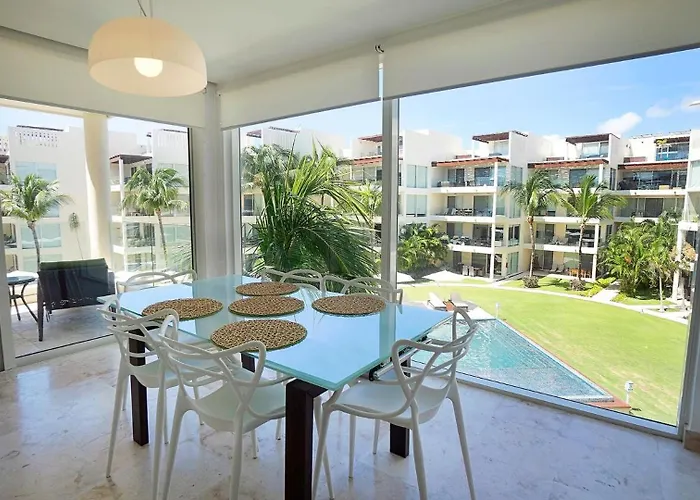 The Elements Oceanfront & Beachside Aparthotel Playa del Carmen
