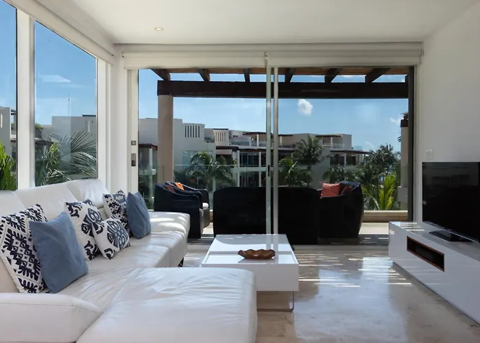 The Elements Oceanfront & Beachside Apartahotel