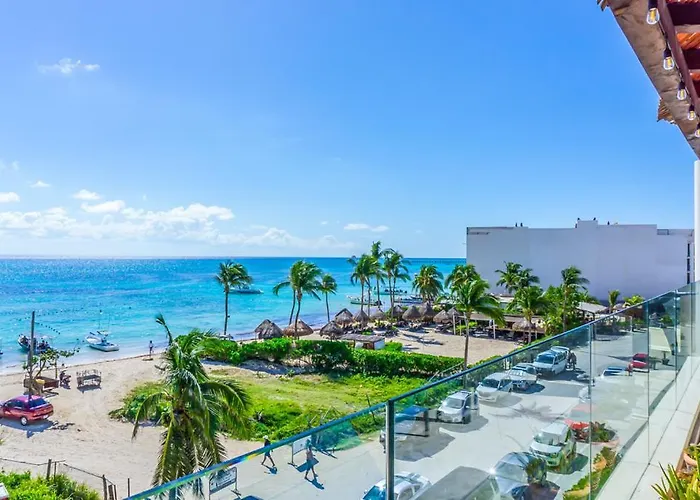 Aparthotel The Elements Oceanfront & Beachside 4*