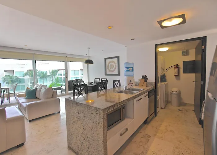 The Elements Oceanfront & Beachside 4* Playa del Carmen