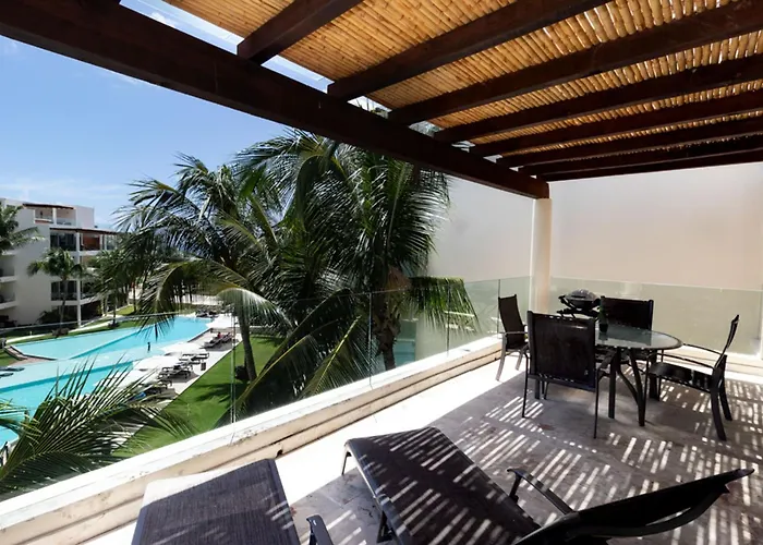 The Elements Oceanfront & Beachside Apartahotel