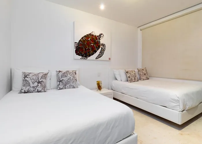 Apartahotel The Elements Oceanfront & Beachside 4*