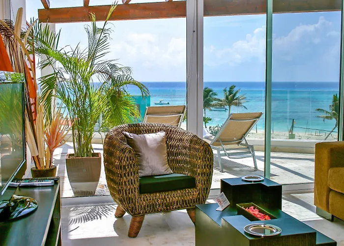 The Elements Oceanfront & Beachside 4* Playa del Carmen